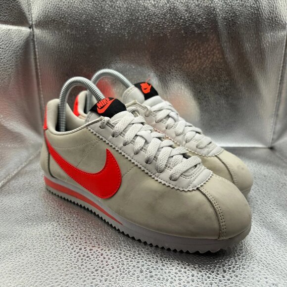 Size 7 Nike Cortez Premium Platinum Tint Bright Crimson Womens Shoes 807471-018 - Picture 1 of 9